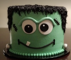 Cake Decorating: Halloween Cake